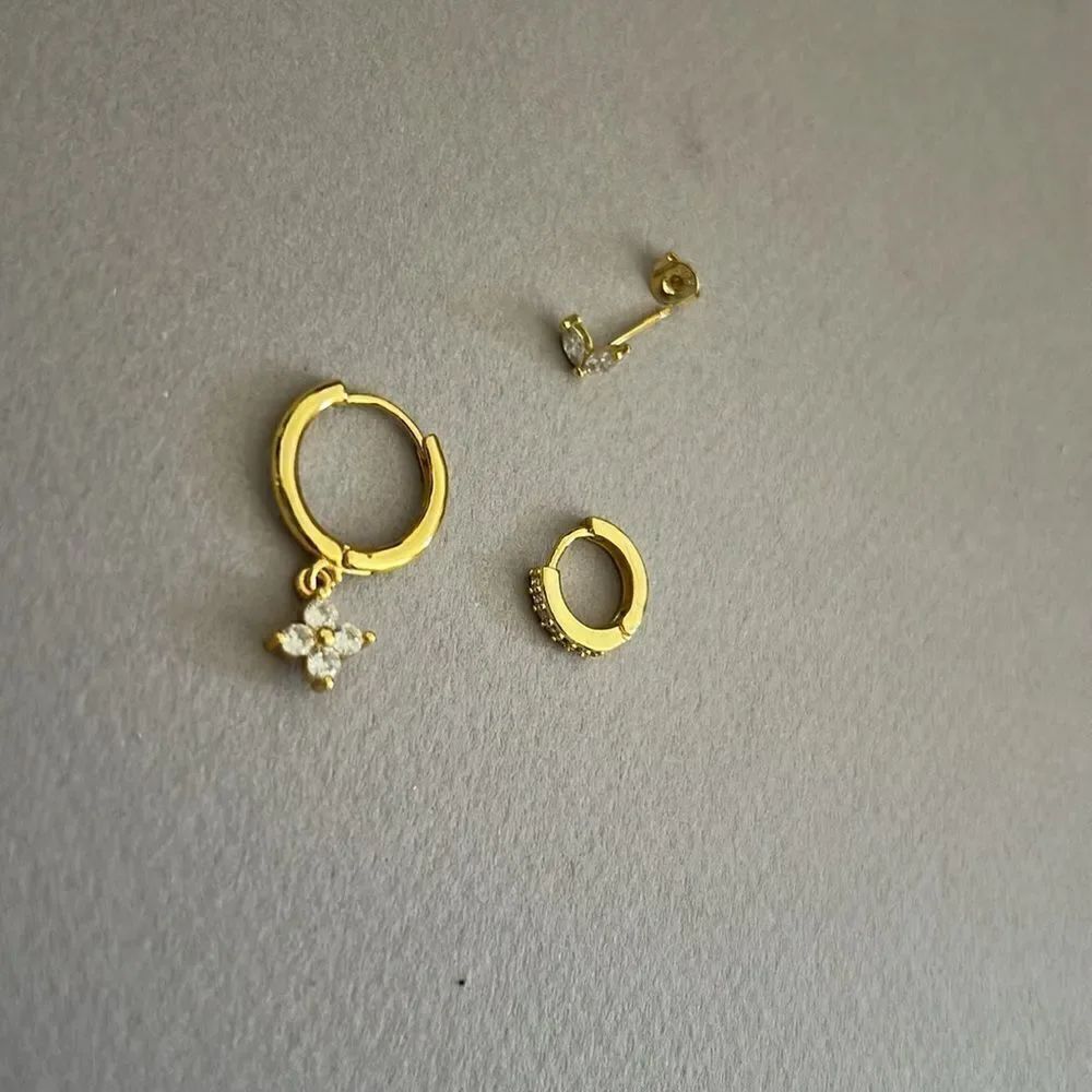 Flower earrings A1327 - Picture 2 of 3